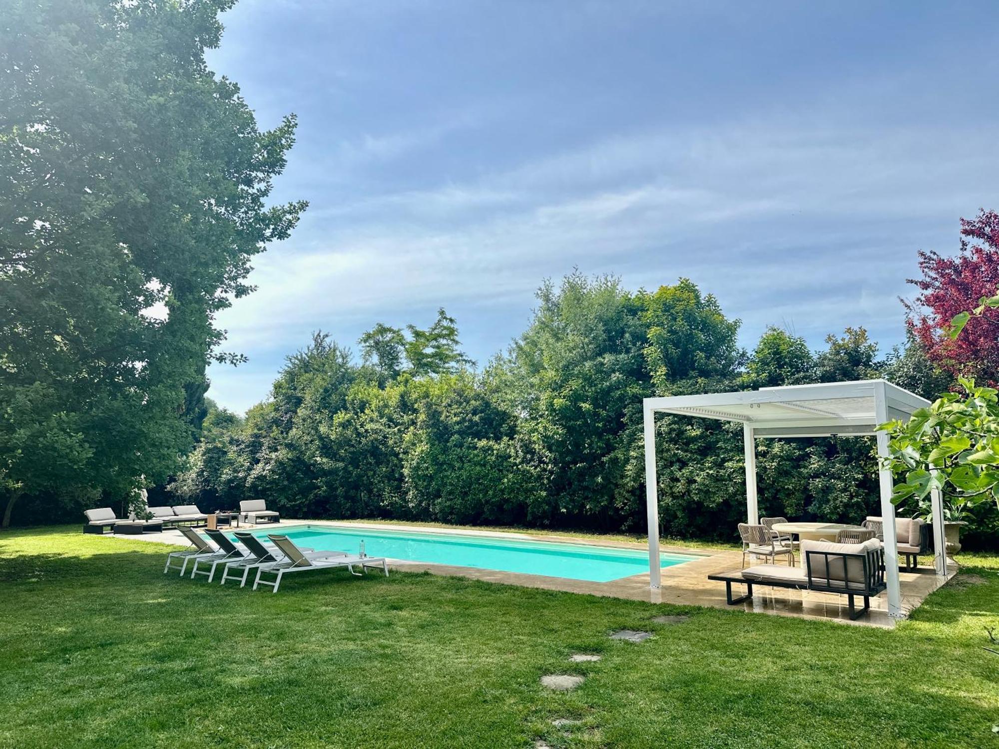 Apartamento Escape With Pool In