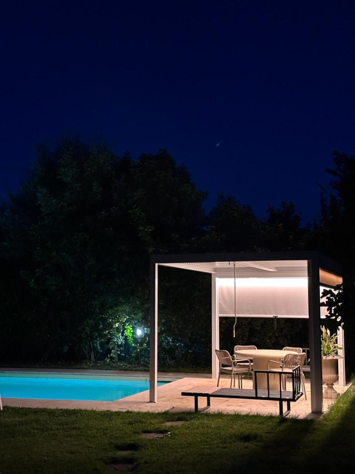 Apartamento Escape With Pool In