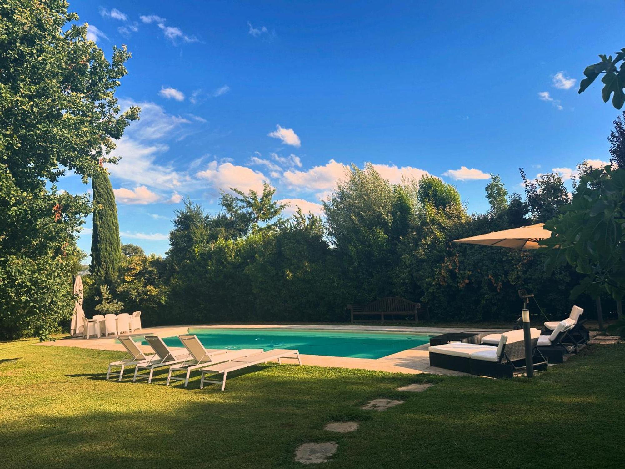Escape With Pool In Florencia